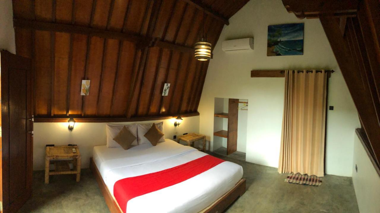 Tropical Sunday Bungalow - Surf And Stay Selong Belanak Eksteriør billede