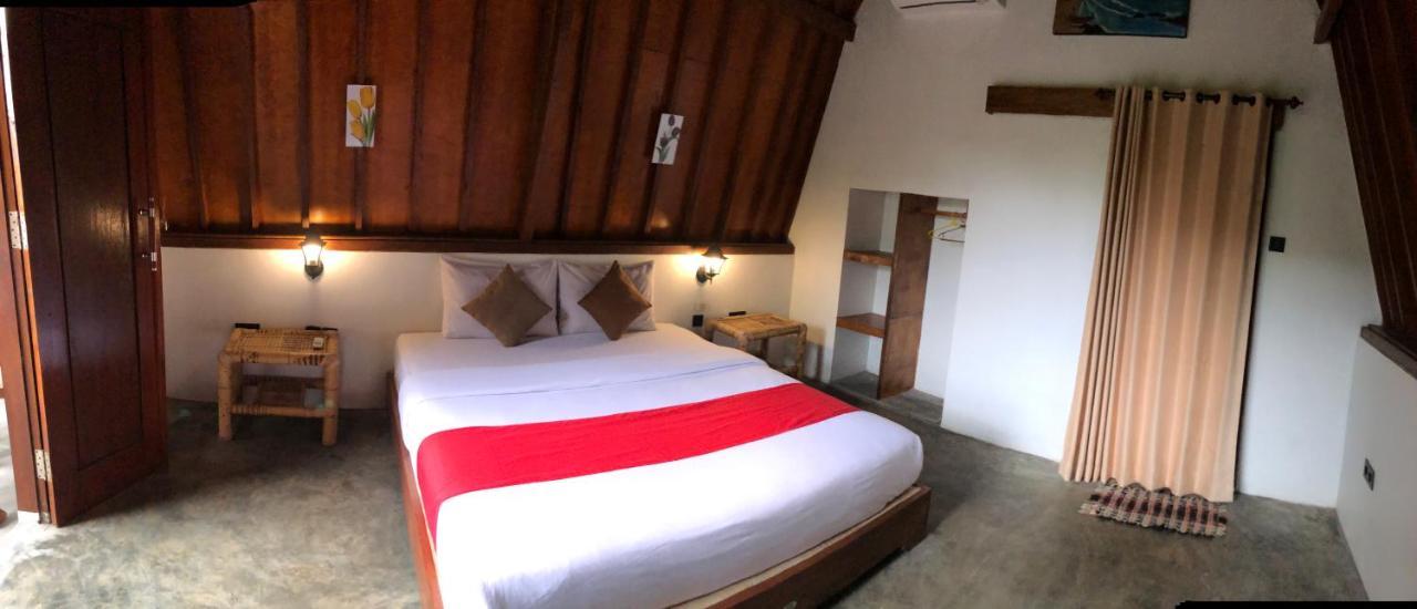 Tropical Sunday Bungalow - Surf And Stay Selong Belanak Eksteriør billede